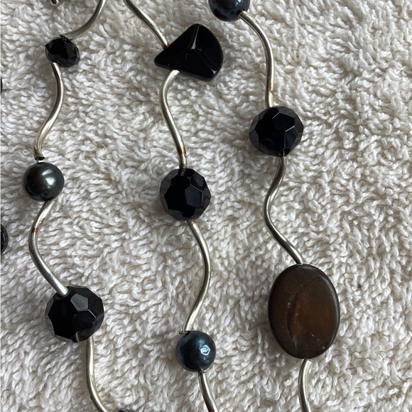 Multi-Colour Necklace - Picture 3 of 3